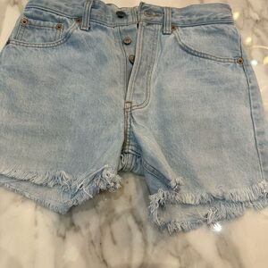 Levis Frayed Hem Women Shorts